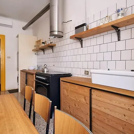 Apartament Handcrafted Design Triest