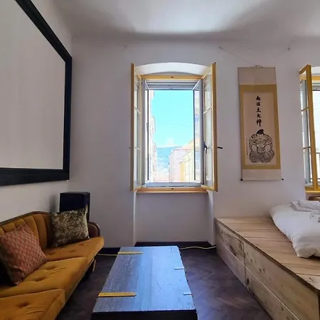 Апартаменти Handcrafted Design Трієст