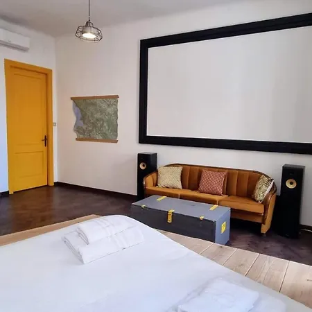 Handcrafted Design Appartement *